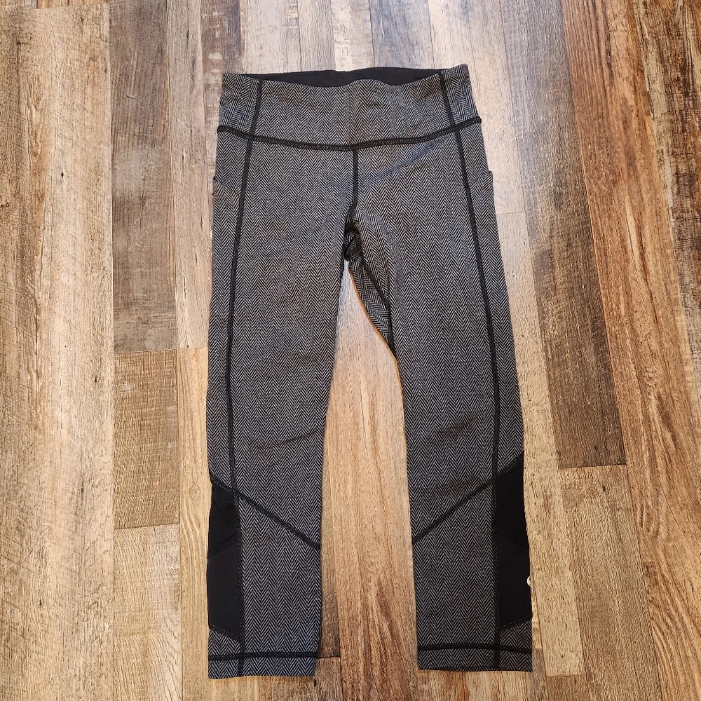Lululemon Pace Rival Crop Giant Herringbone Black Heathered Black / Black Size 6